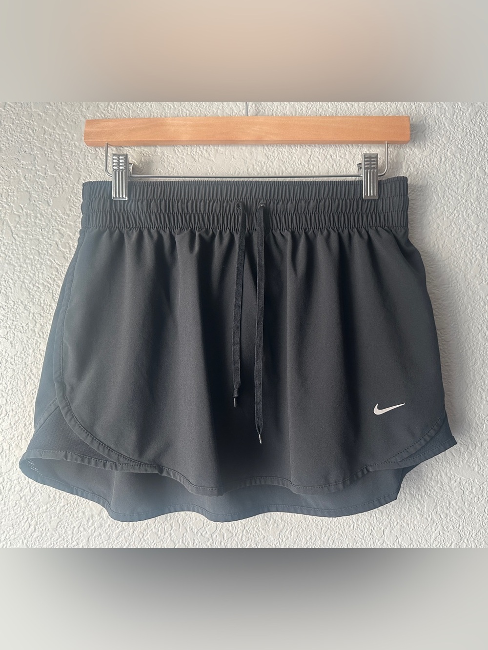 Nike - Black Women’s Athletic Skirt - No Shorts Underneath - Size Medium